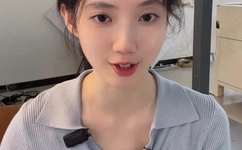 坐在学长的根茎写作业